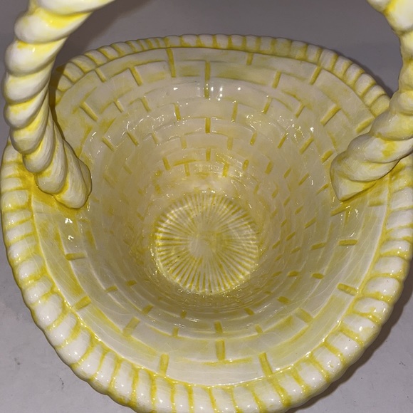 Handmade Vintage 1974 Ceramic Easter Basket - Picture 3 of 5